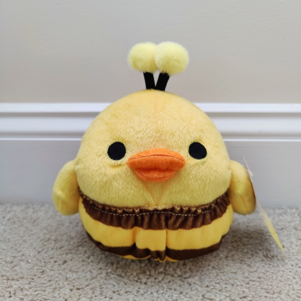 Kiiroitori in Bumblebee Outfit Plush